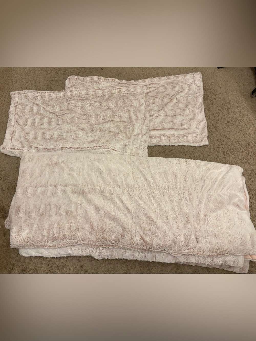 Madison Park Plush California King Comforter w/2 Shams - Light Blush Pink